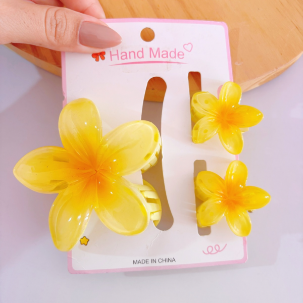 Kit com 3 Presilha Flor